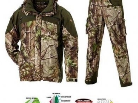 Pinewood 8877 Hunter Set Bear Realtree Kamuflaj